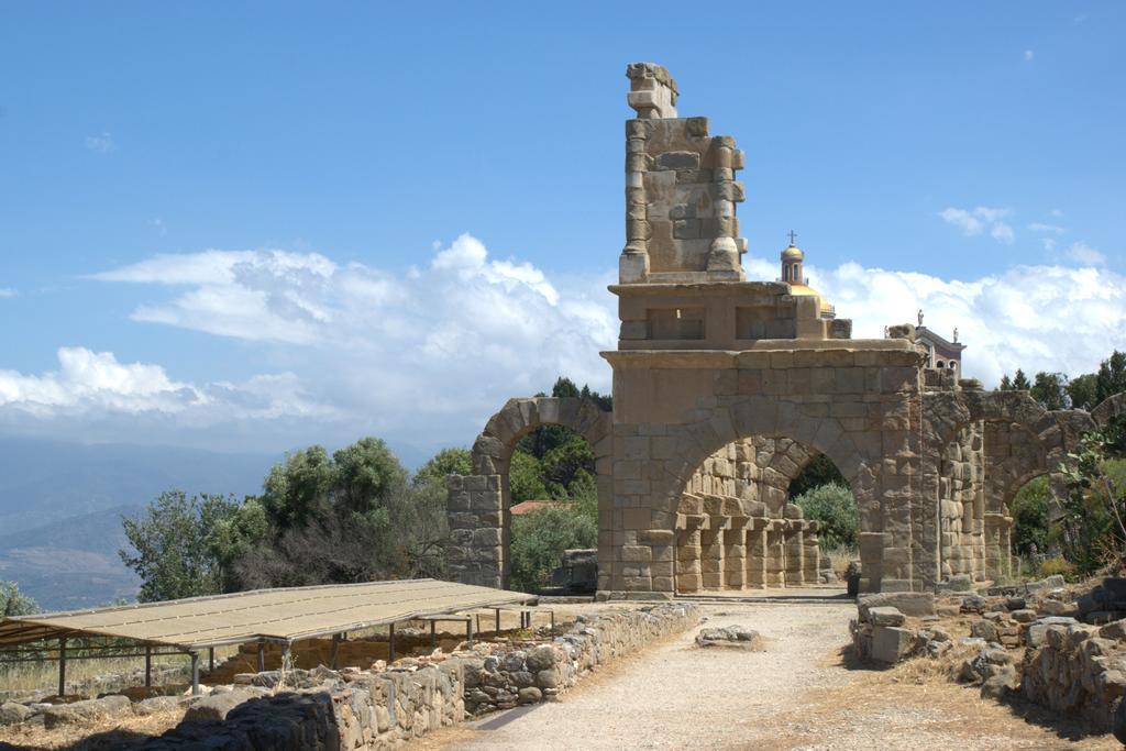 B&B Il Giardino Di Zefiro Gioiosa Marea Exterior foto